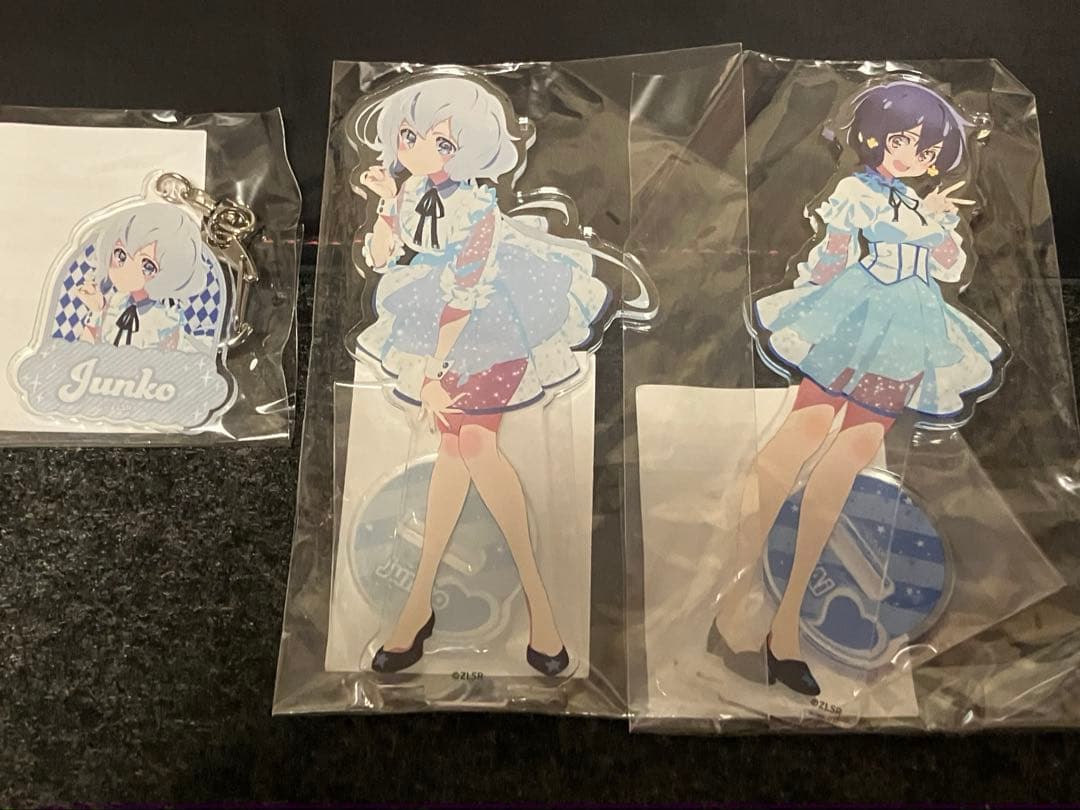 ゾンビランドサガ　くじ引き堂限定　アクリルスタンド　2個　キーホルダー1個