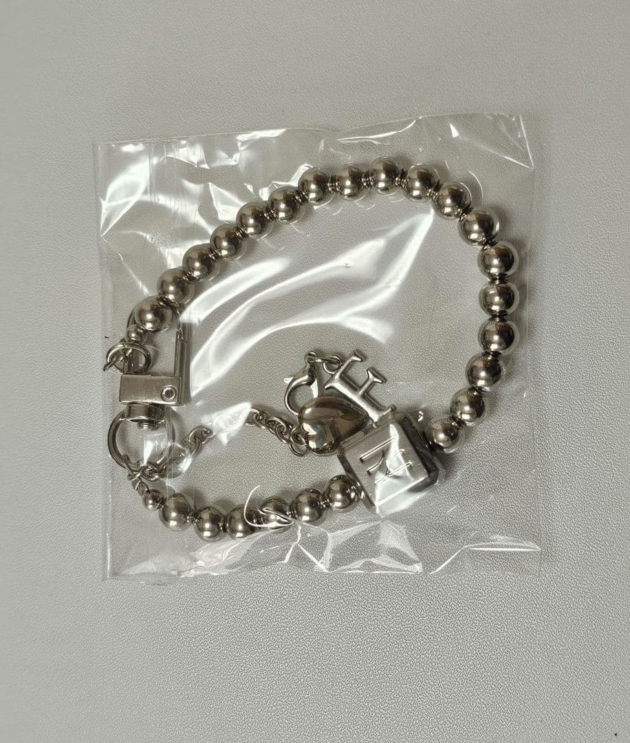 HERA ブラウニーボーイ クッションファンデ 限定セットノベルティ付