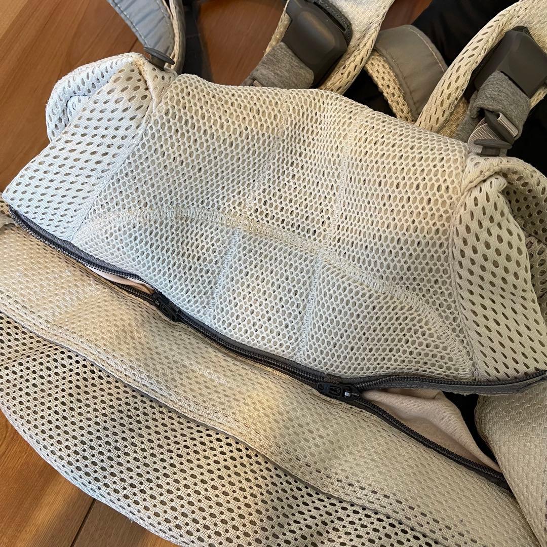 ベビービョルン ハーモニー クリーム、ウインターカバー・専用スタイ付き