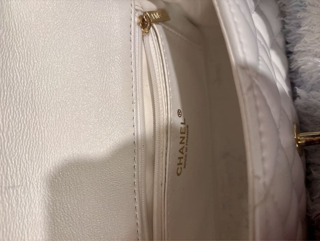 Chanel ホワイト キルティング ハンドバッグノベルティ
