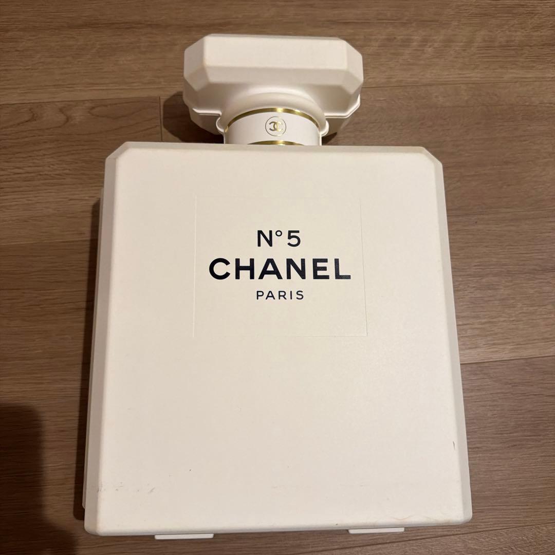 chanel アドベントカレンダーカレンダー　箱のみ