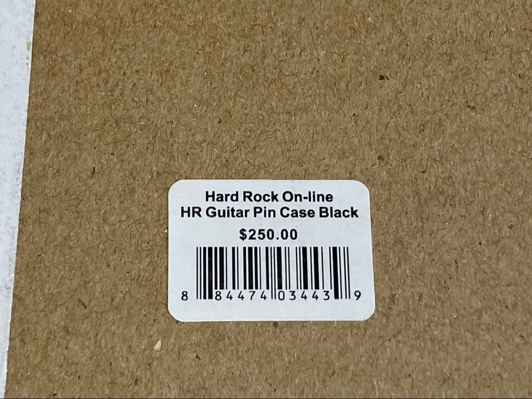ゆっくん【未使用新品】ハードロックカフェ ギターケース型ピンボード