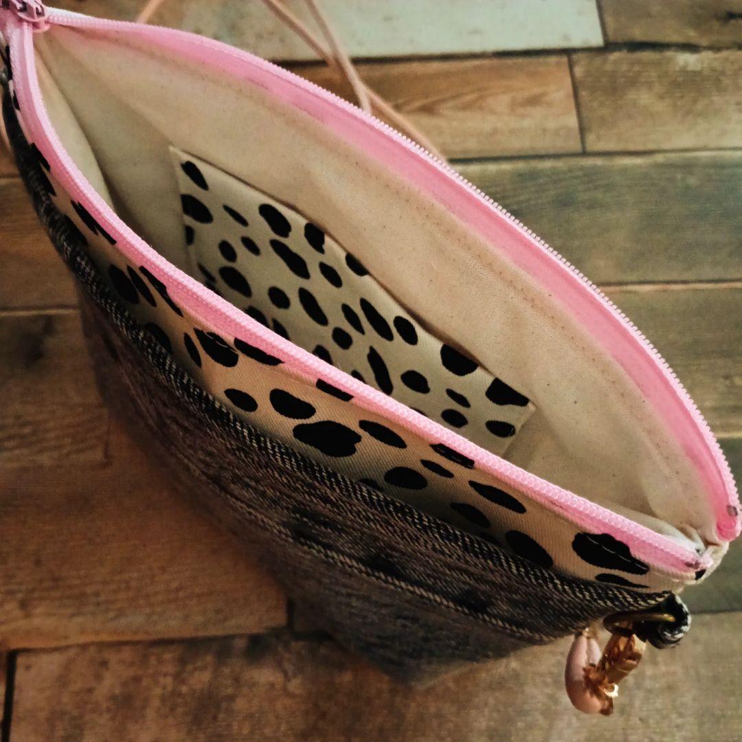 デニムリメイク　ショルダーバッグ　ハンドメイド