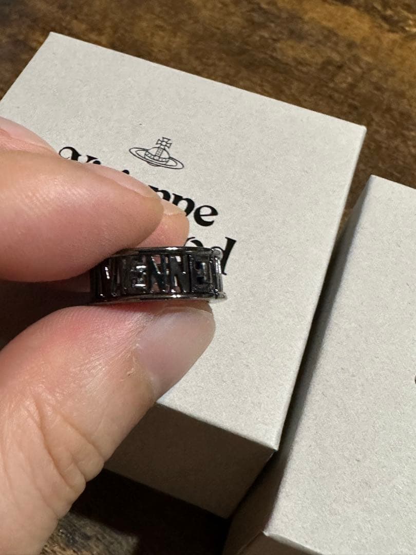 ぽんぽん様用　Vivienne Westwood ピアス ユニセックス　両耳