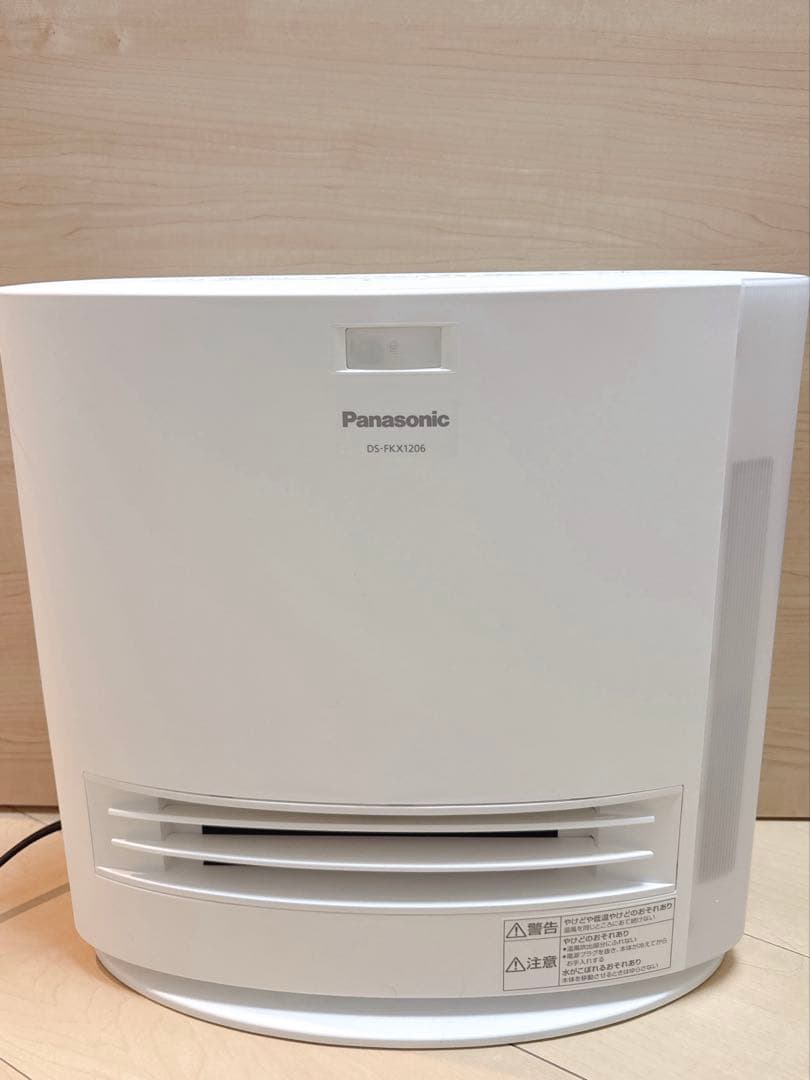 【ほぼ新品】Panasonic セラミックファンヒーター DS-FKX1206