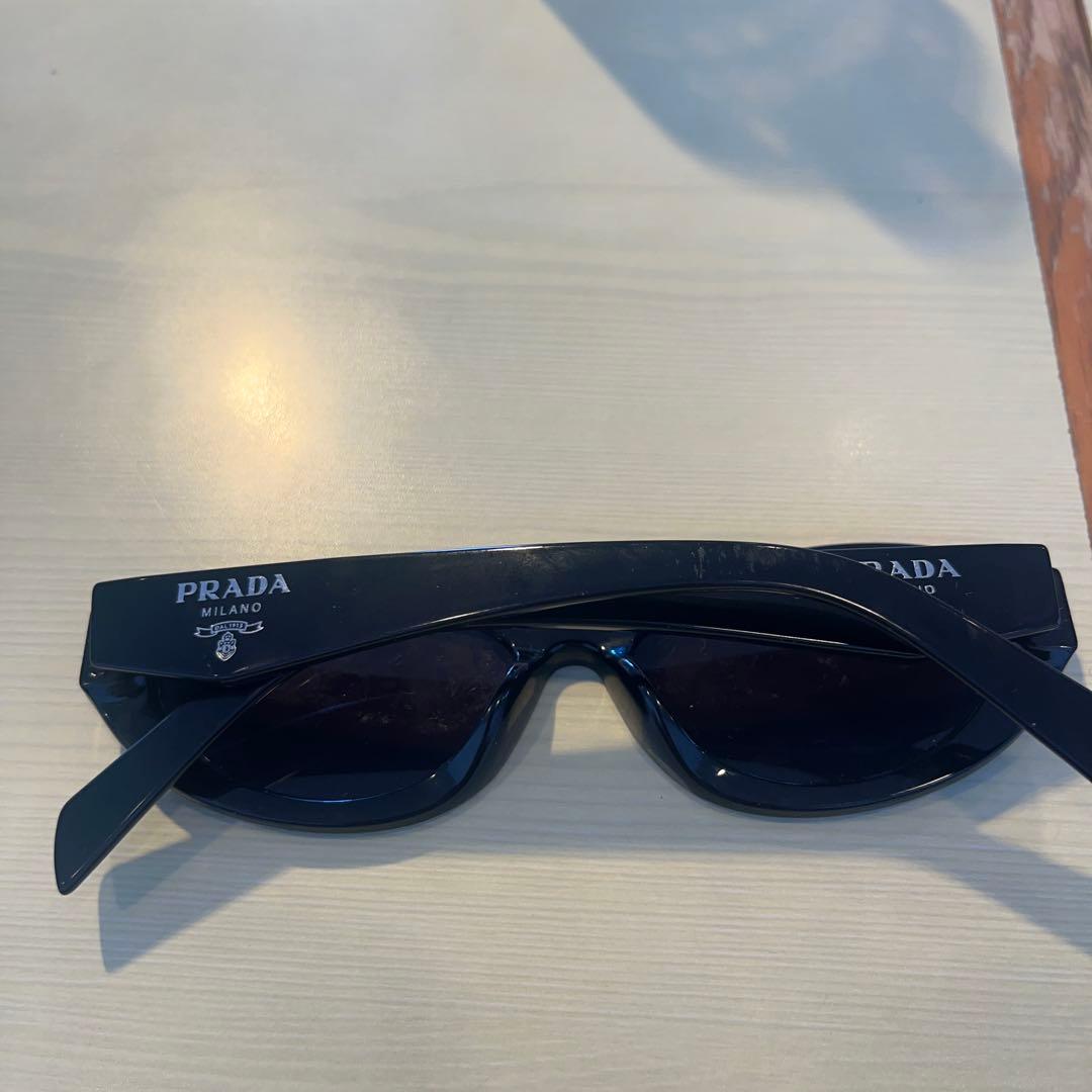 PRADA ブラック サングラス イタリア製