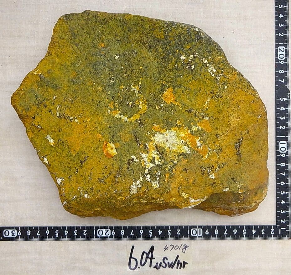 超レア!!高線量!!増富温泉ラジウム黒鉱石（159)4701gお風呂用