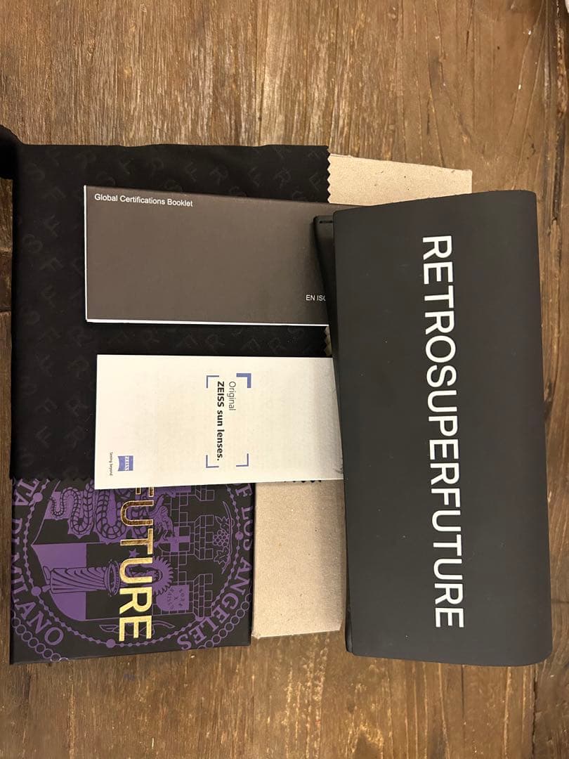 BORN x RAISED RETRO SUPER FUTURE サングラス