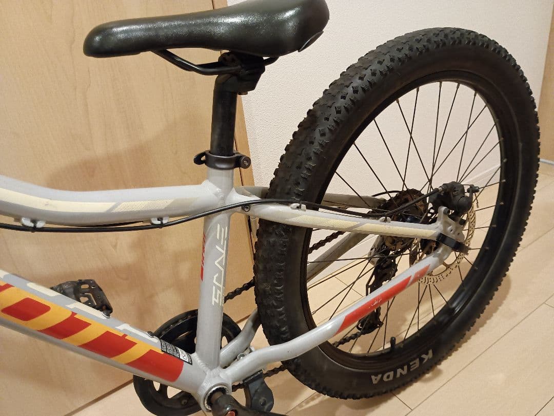 自転車本体 SCOTT SCALE 24 Jr PLUS