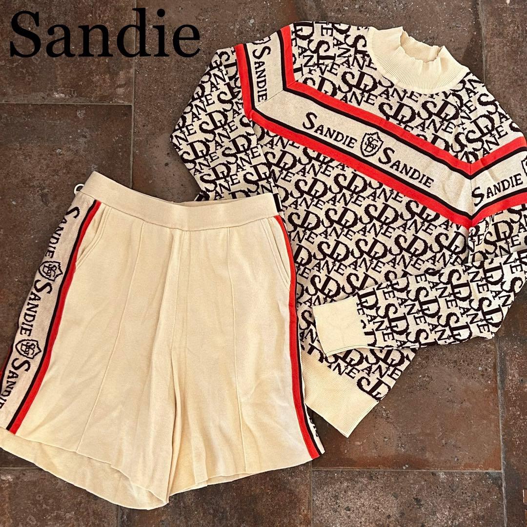 Sandie セットアップ　ロゴジャガードモックネックニット　ショートパンツ