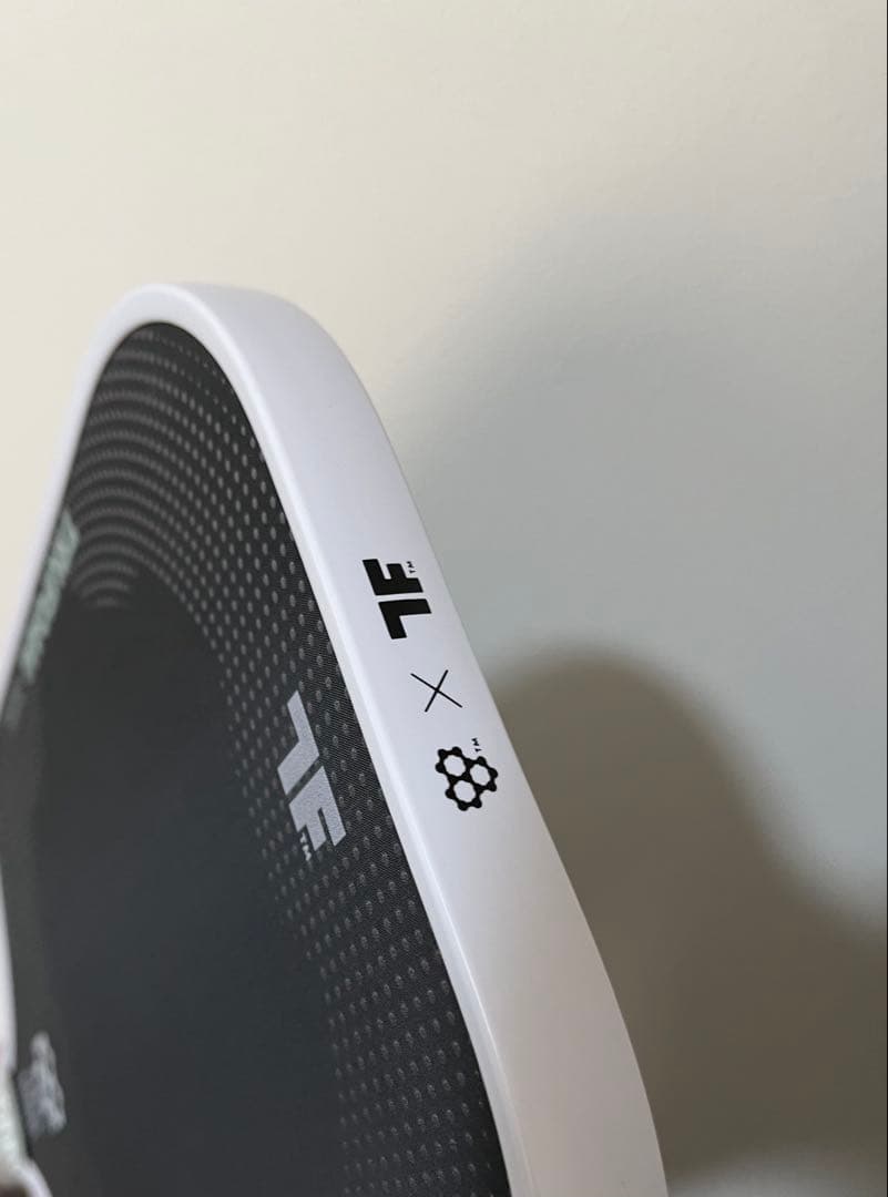 CRBN 3 TRUFOAM Genesis ピックルボールパドル新品未使用