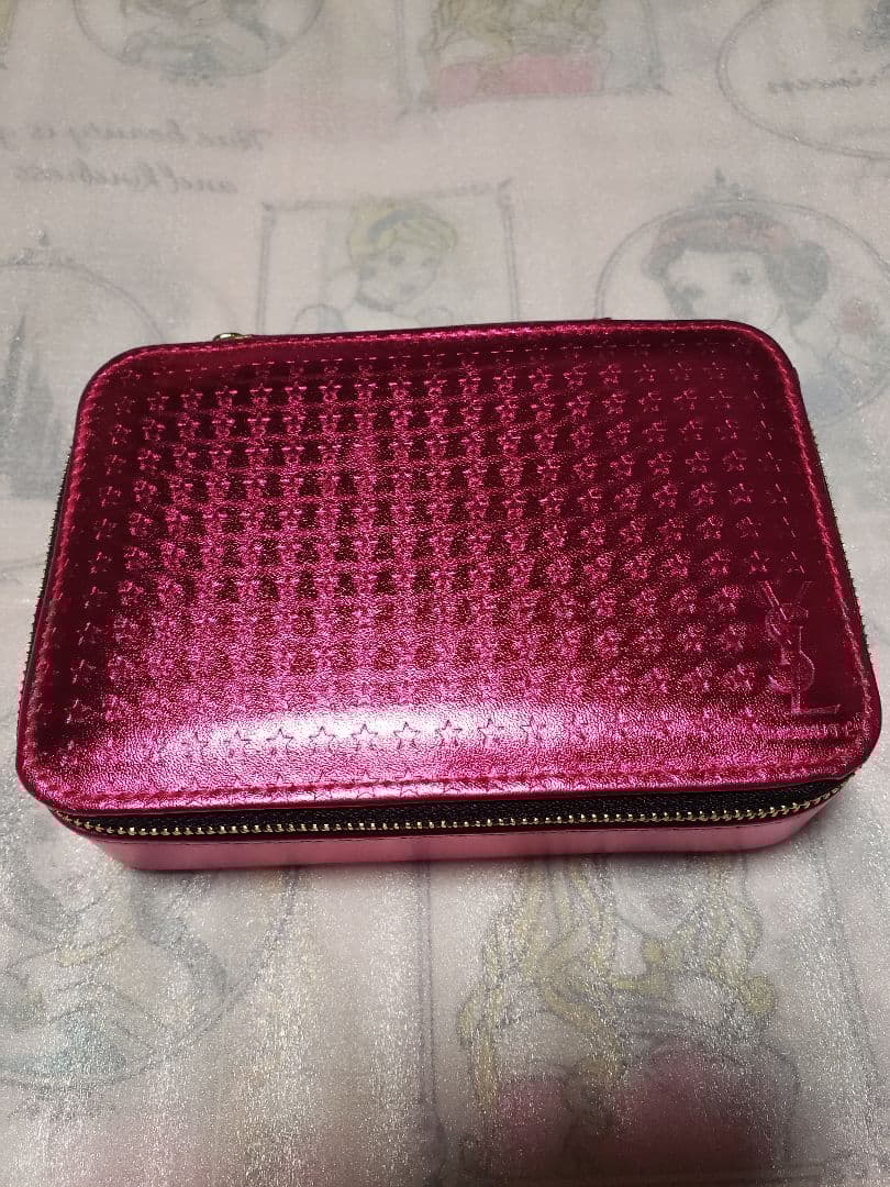 イヴ・サンローラン　海外限定品