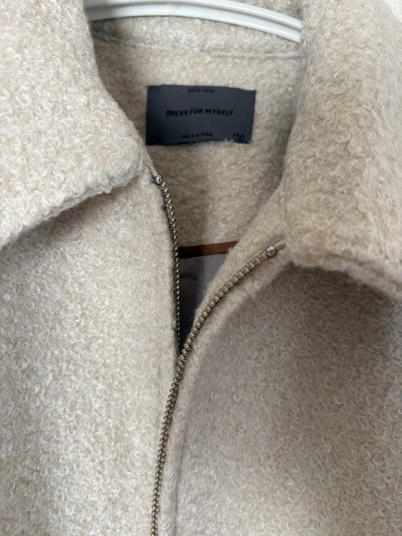 【新品未使用タグ付き】アイボリー ショート丈ジャケット ブルゾンレディース