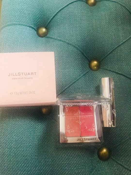 メイクアップ 新品　口紅　チーク　アイシャドウ