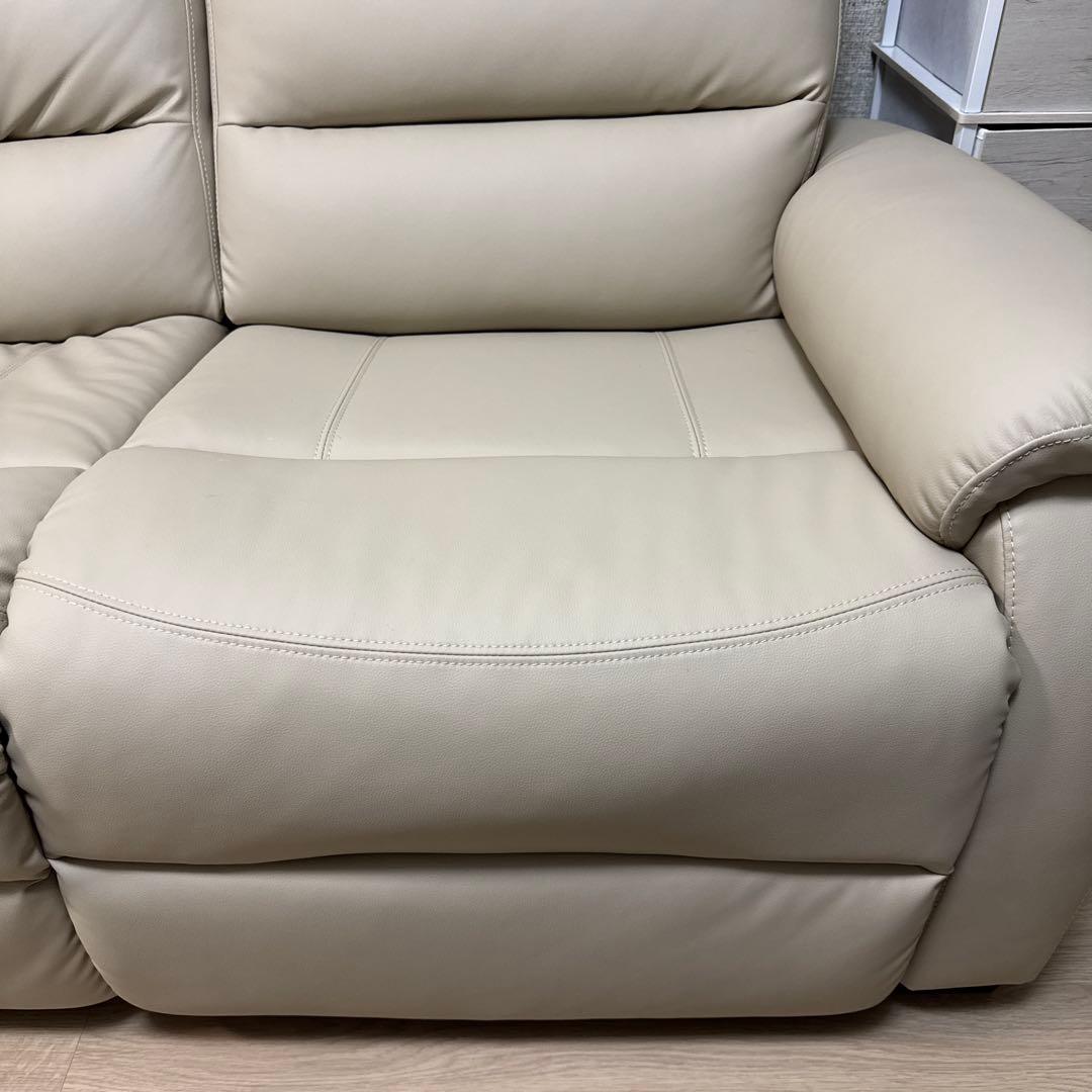 【送料込み】ニトリ　電動リクライニングソファ 2人掛け　Nビリーバ　合成皮革