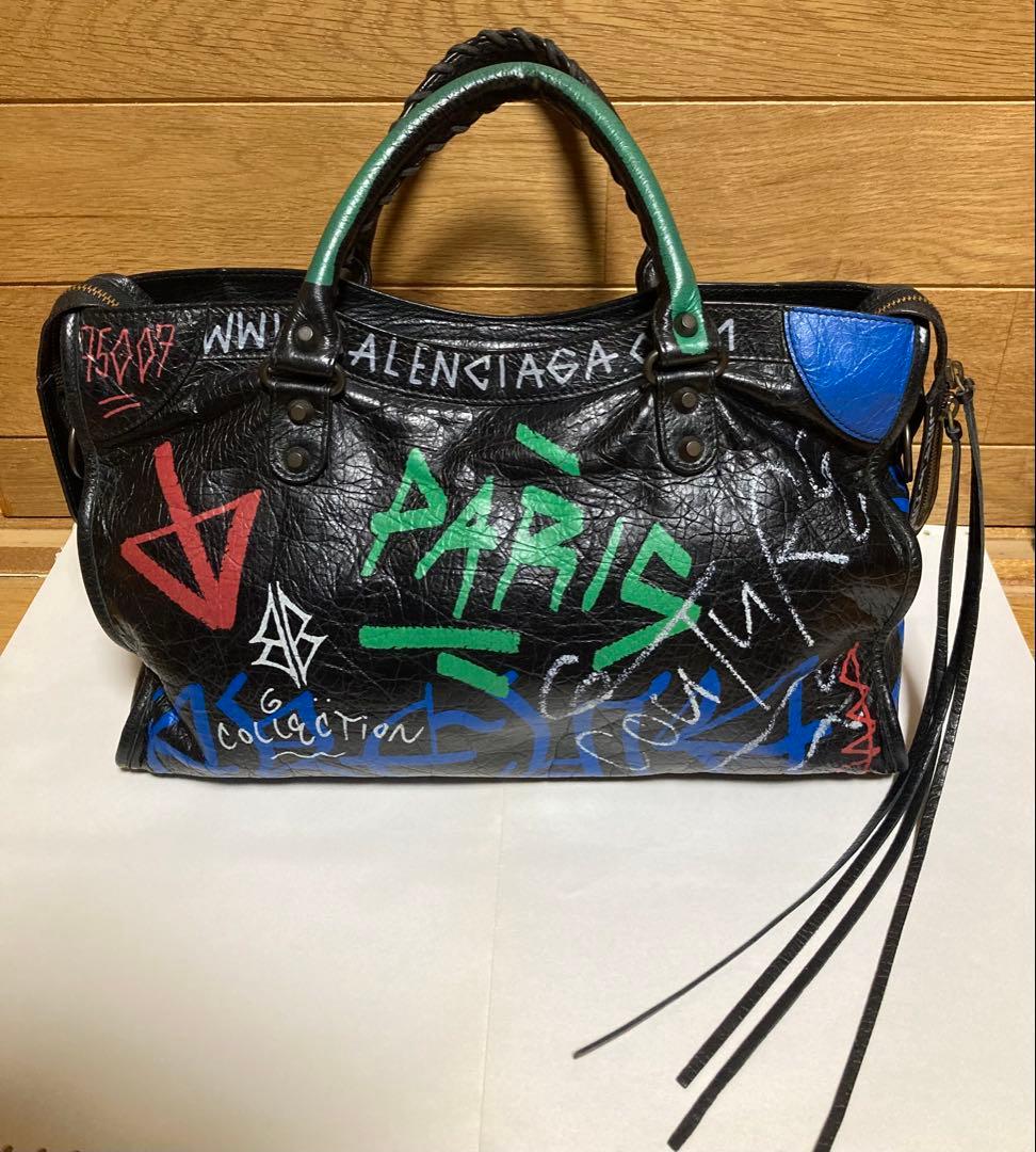 バレンシアガ グラフィティ ハンドバッグ
