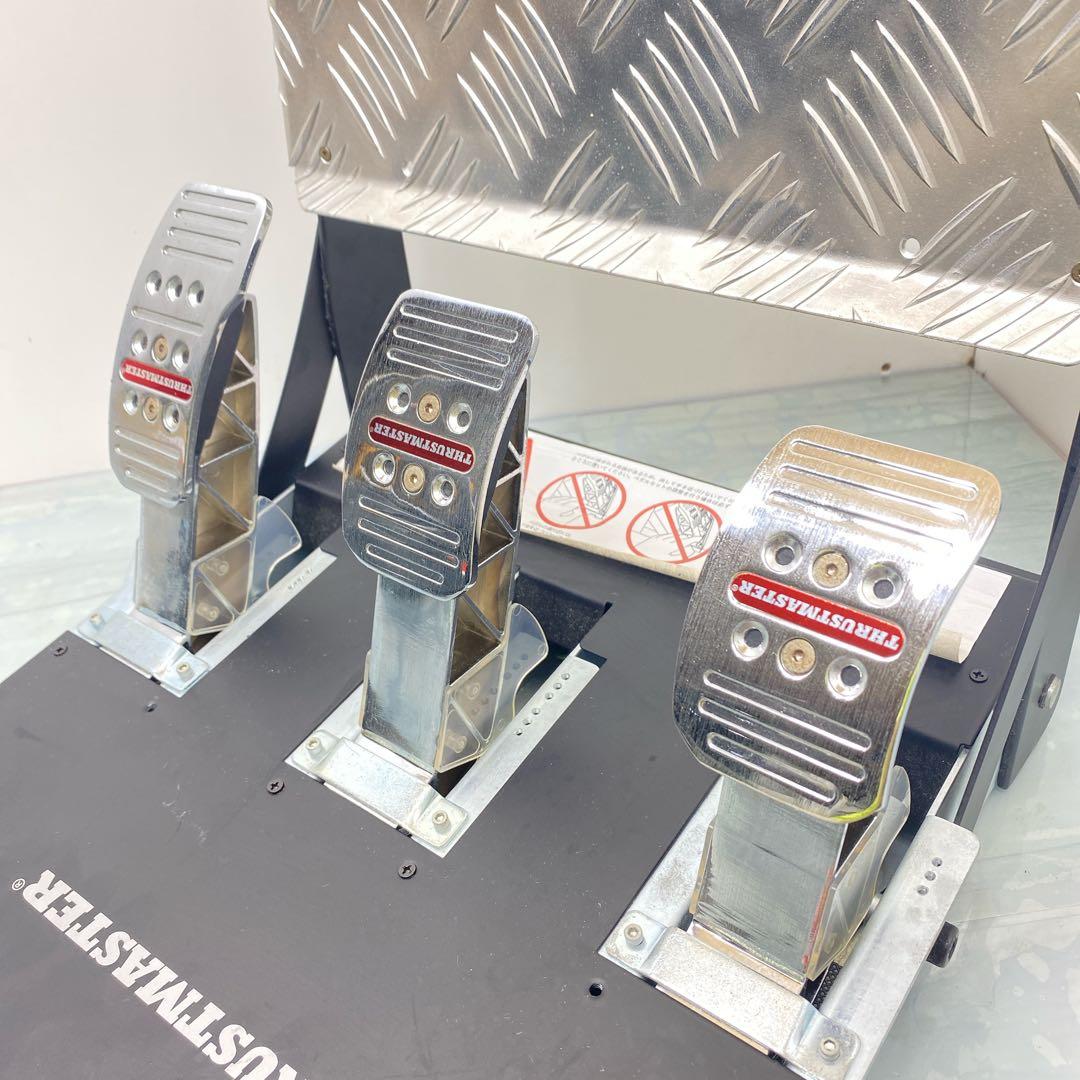 THRUSTMASTER T500 RS レーシングホイール　ペダル