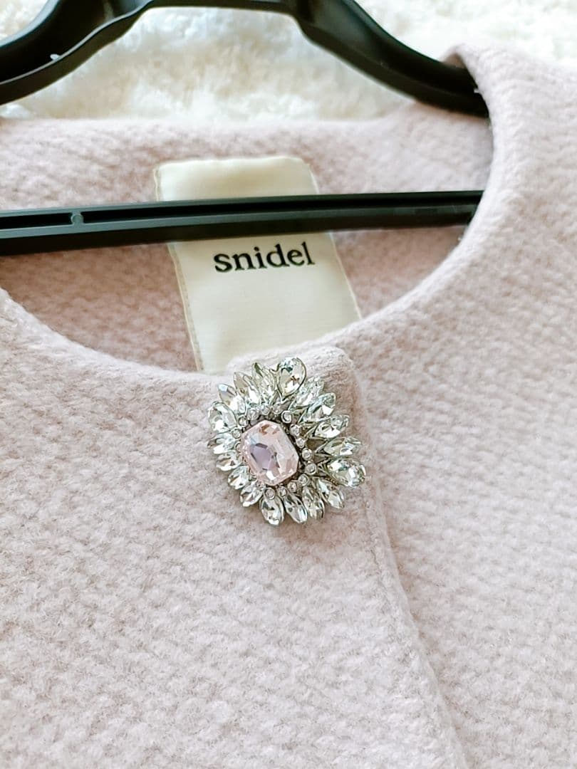 snidel ビジューブローチノーカラーコート　阪急限定カラー