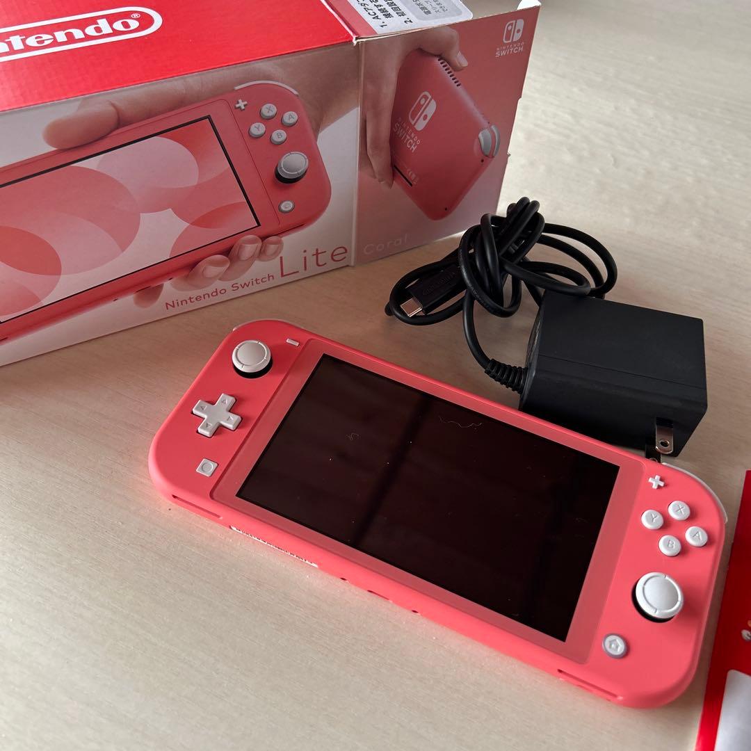 ※ほぼ新品※Nintendo Switch LITE コーラル