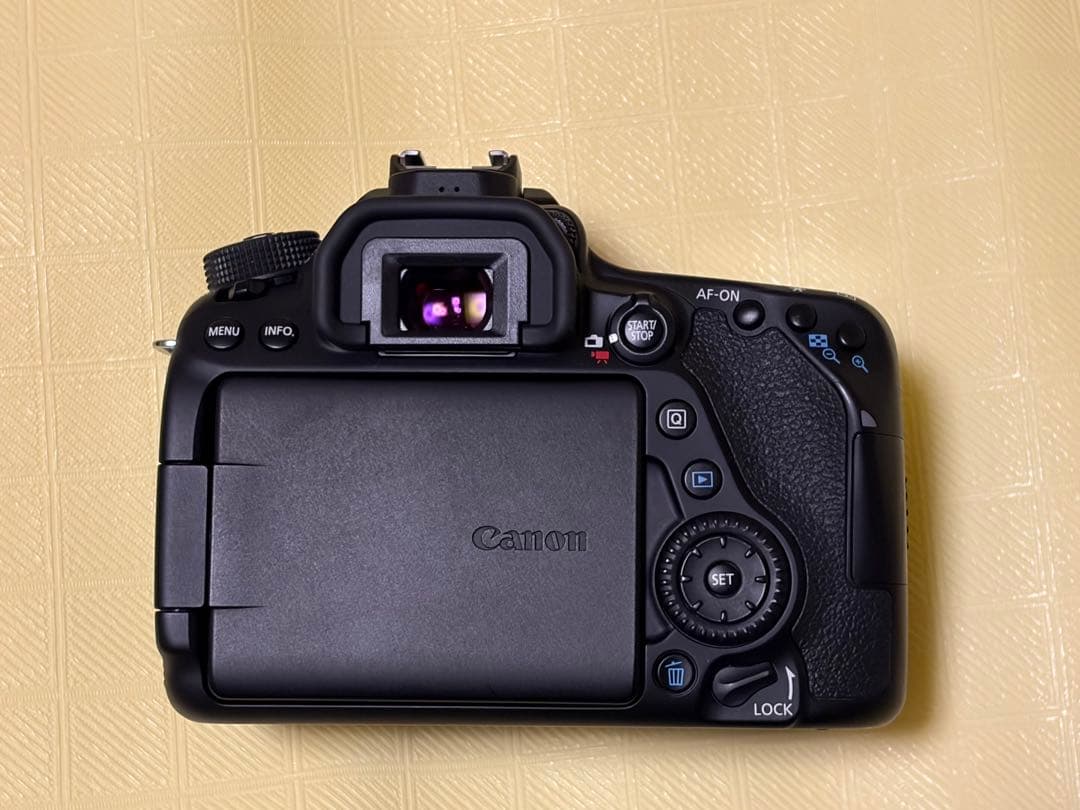 t*o様 Canon デジタル一眼レフカメラ 80D