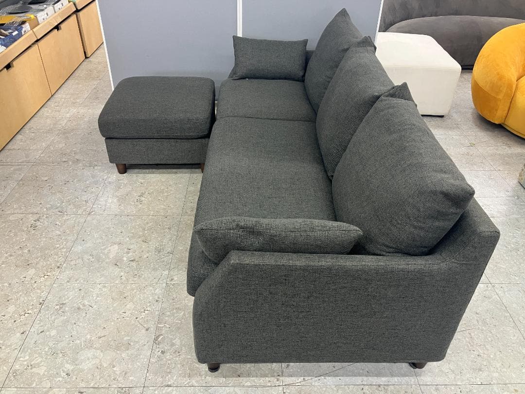 KEYUCA 3人掛けソファ オットマン付き グレー