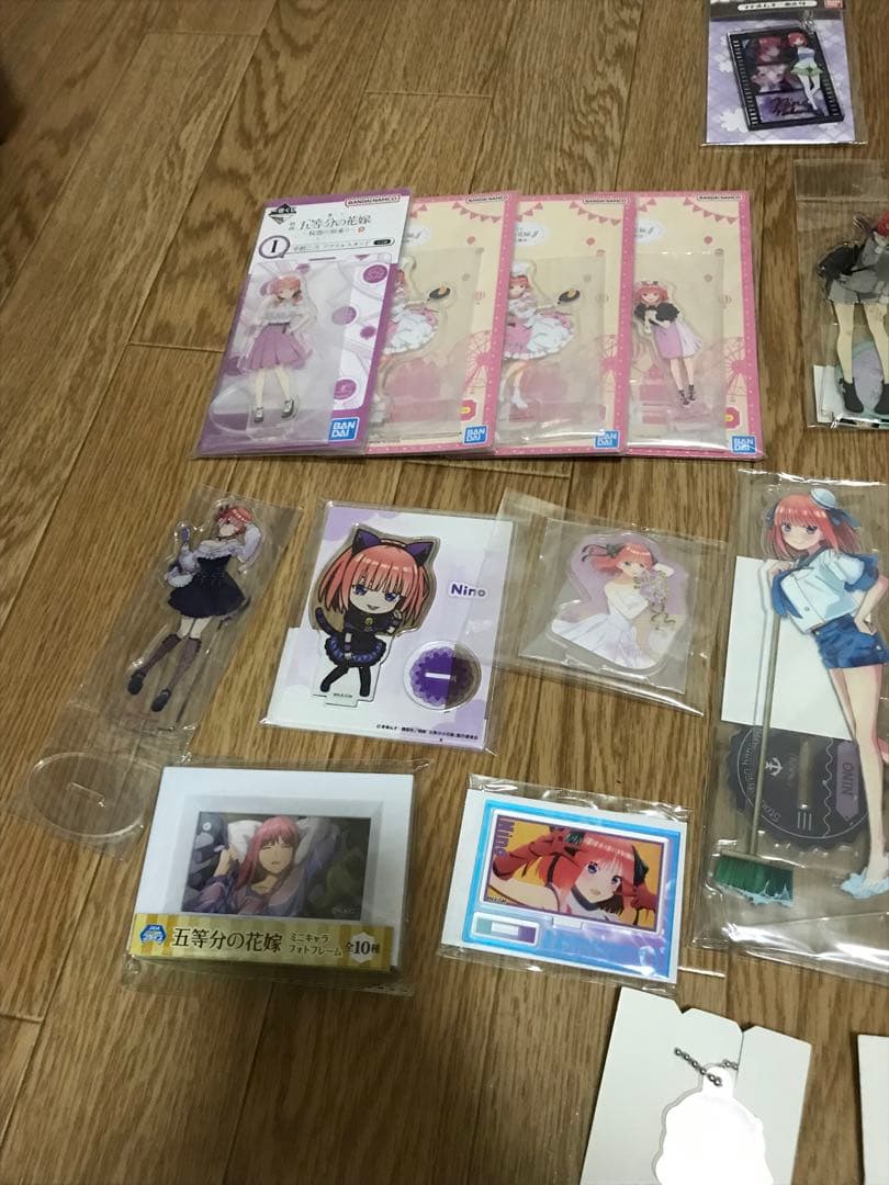 中野二乃アクリルスタンド類　まとめ売り！