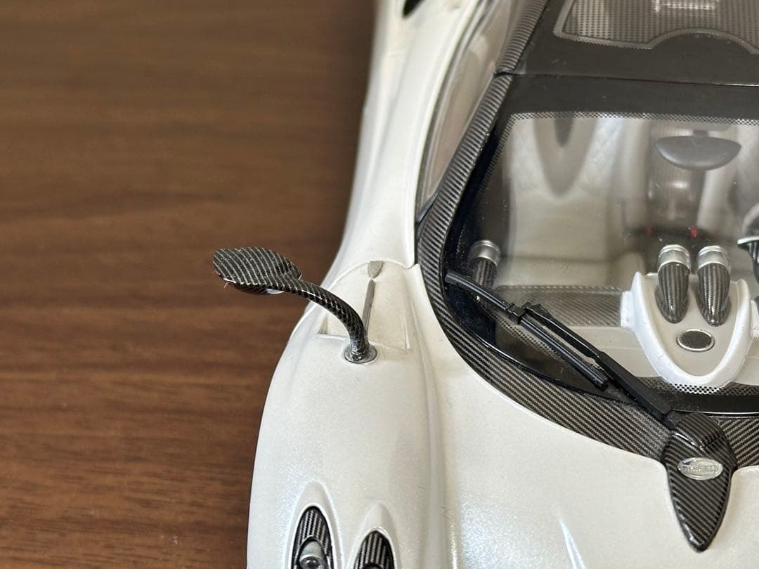 1/18 LCD Pagani Huayra パガーニウアイラロードスター