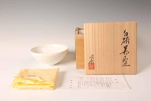 茶碗　塚本司郎　白磁　平茶椀　【茶道具・陶器】