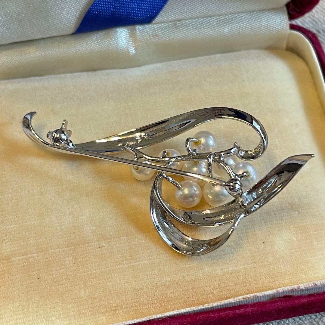 【超美品】ミキモト ブローチ パール 真珠 8珠 シルバー 皇室御用達