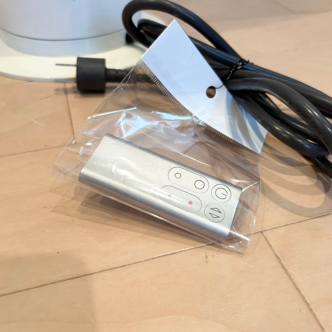 ダイソン 【2016年製 】AM05 羽根なし扇風機 リモコン付き