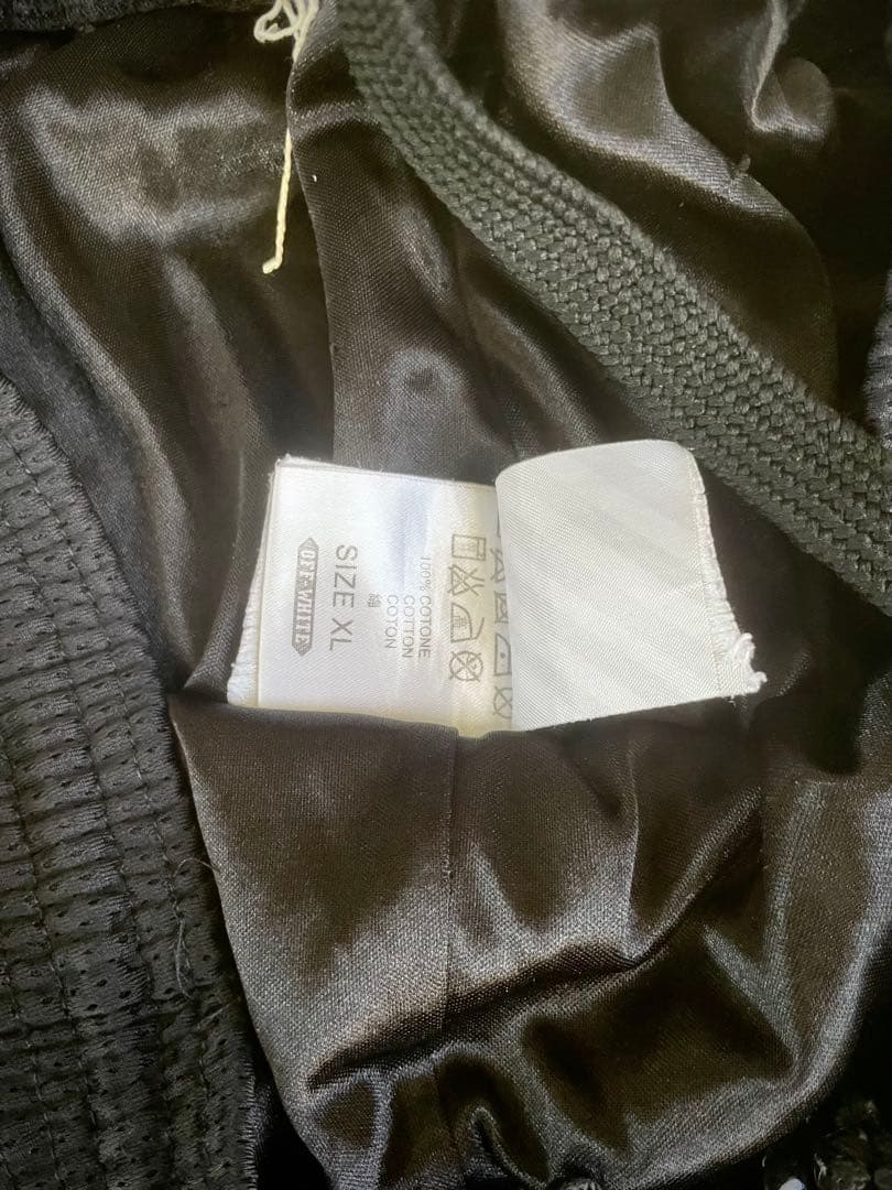 ▼off-white オフホワイト　ショートパンツ xl