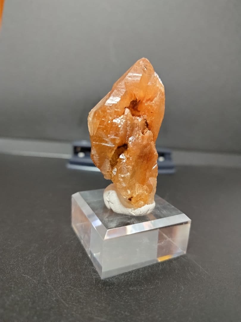 マニハール水晶　ルチル