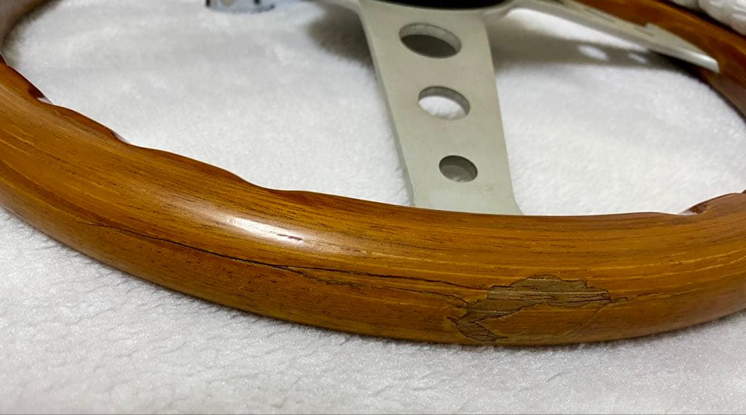 INDY 11-82 ハンドル本体　momo 直径　約35cm