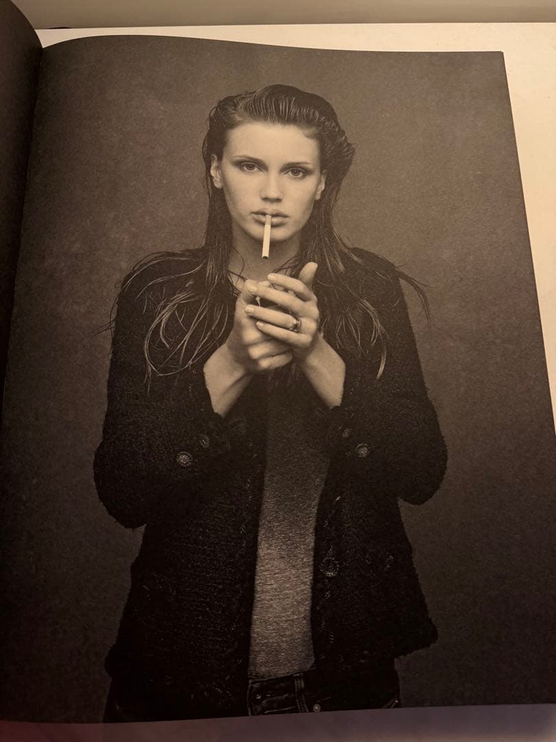 THE LITTLE BLACK JACKET 初版 2012年シャネル 写真集