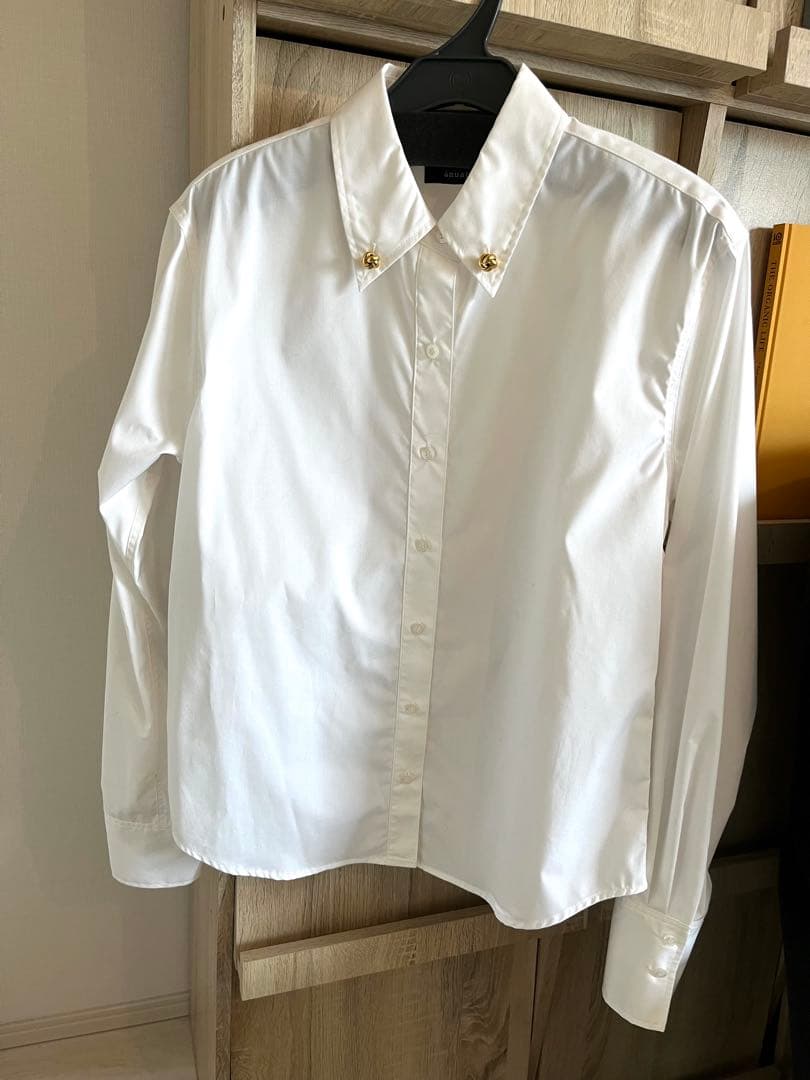 anuans アクセディティールシャツ