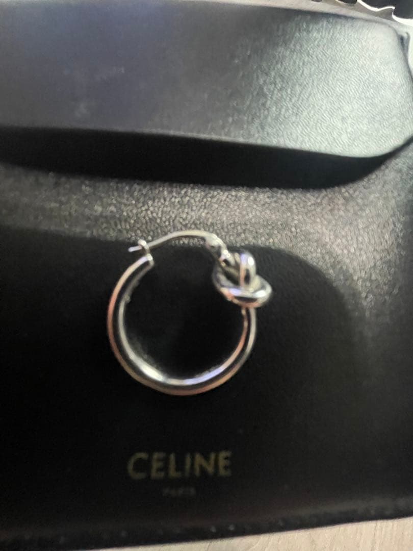 CELINE ノットスモールフープピアス　片耳　シルバー　セリーヌ