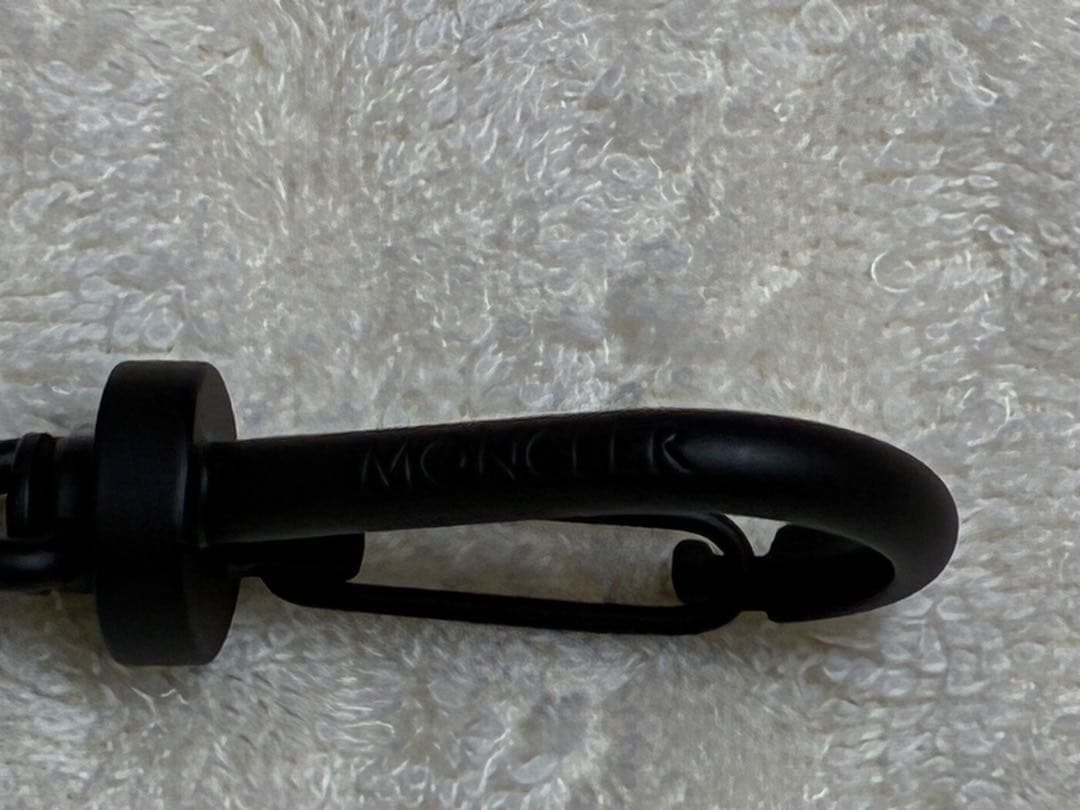 【新品】モンクレール　キーリング　ホワイト