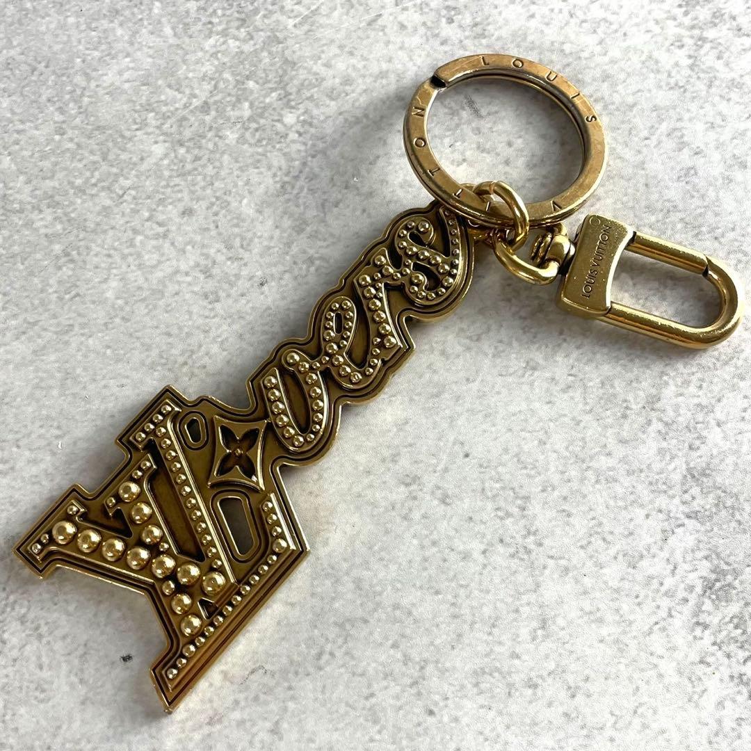 希少✨ルイヴィトン LV ラバーズ スタッズ チャーム キーホルダー