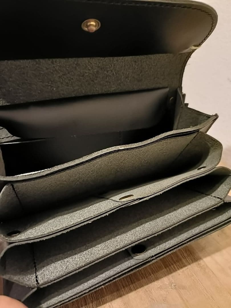 CLEDRAN★未使用　天然革　日本職人手作り20300円　再入荷待ちの人気商品