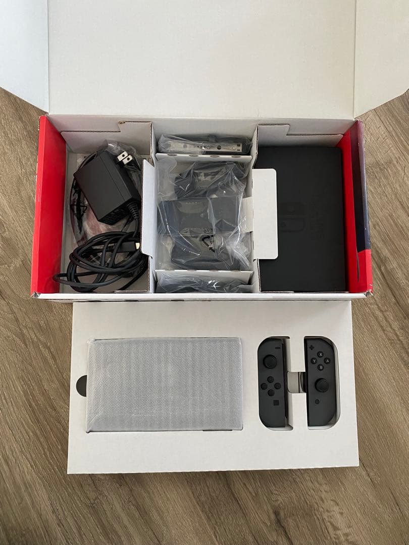 Nintendo Switch 本体 ブラック【値下げ中‼︎】