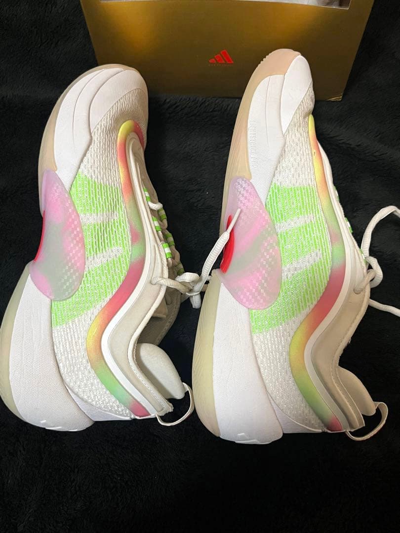 adidas DON ISSUE 6 HARIBOコラボ シューズ