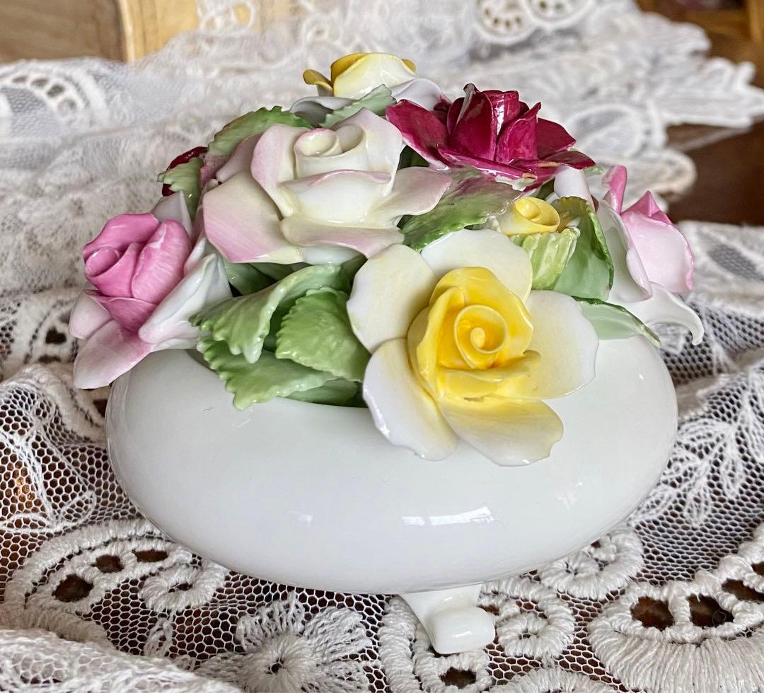 陶花　　4点セット　エンズレイ、ロイヤルドルトン、ロイヤルアデレイ