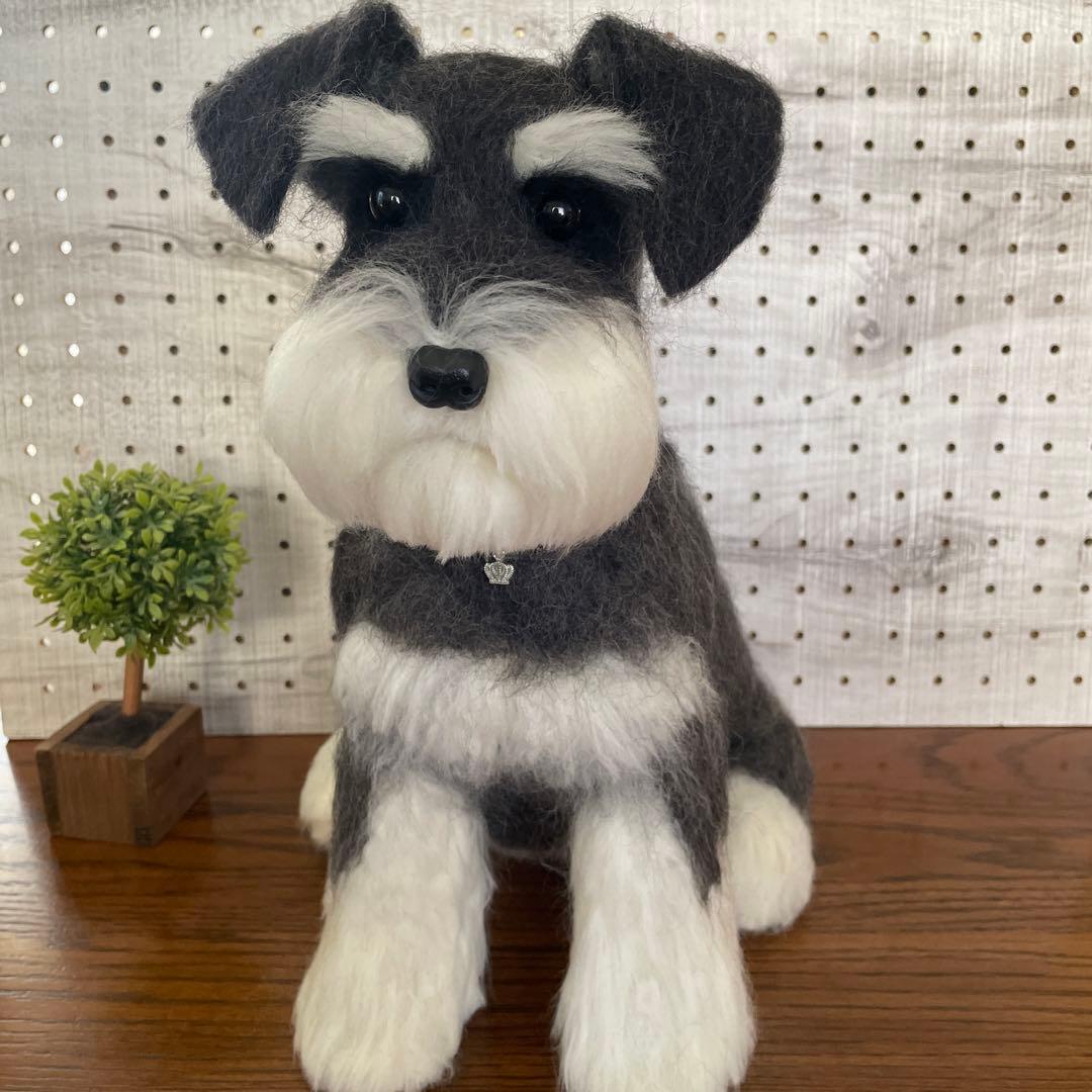 羊毛フェルト　ミニチュアシュナウザー　ブラック&シルバーちゃん　BIGサイズ