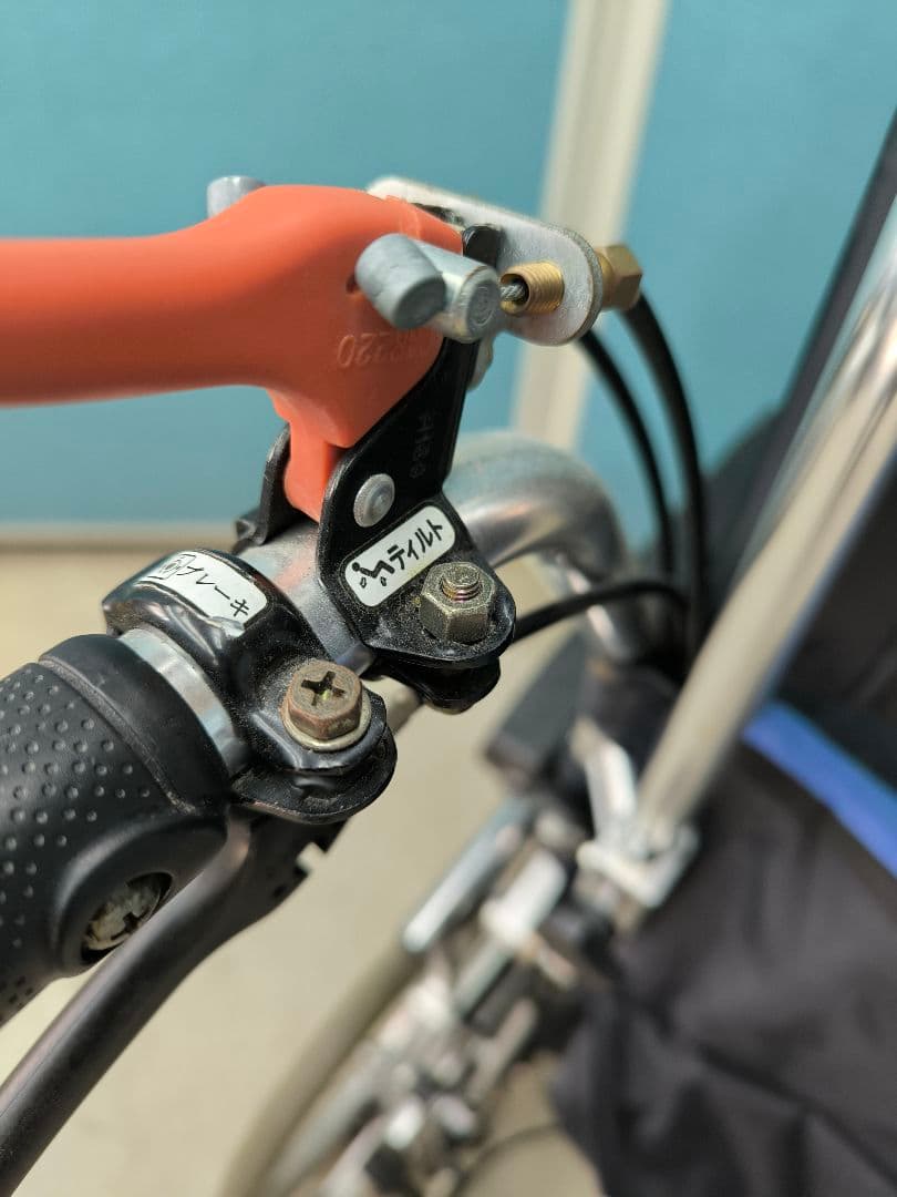 ミキ　リクライニング&ティルト式 介助用車いす BAL-12ノーパンクタイヤ仕様