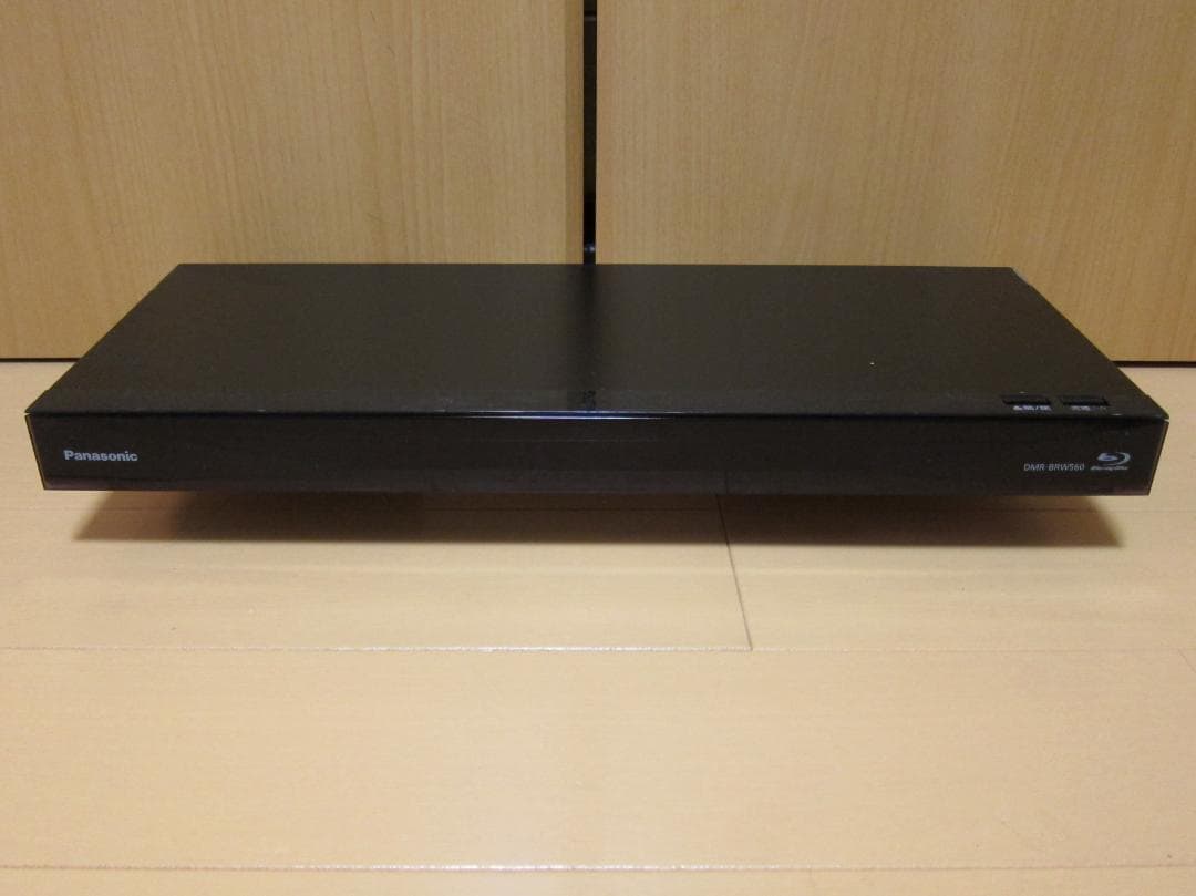 s*e様 キズはありますが・・・完動品。Panasonic DMR-BRW560