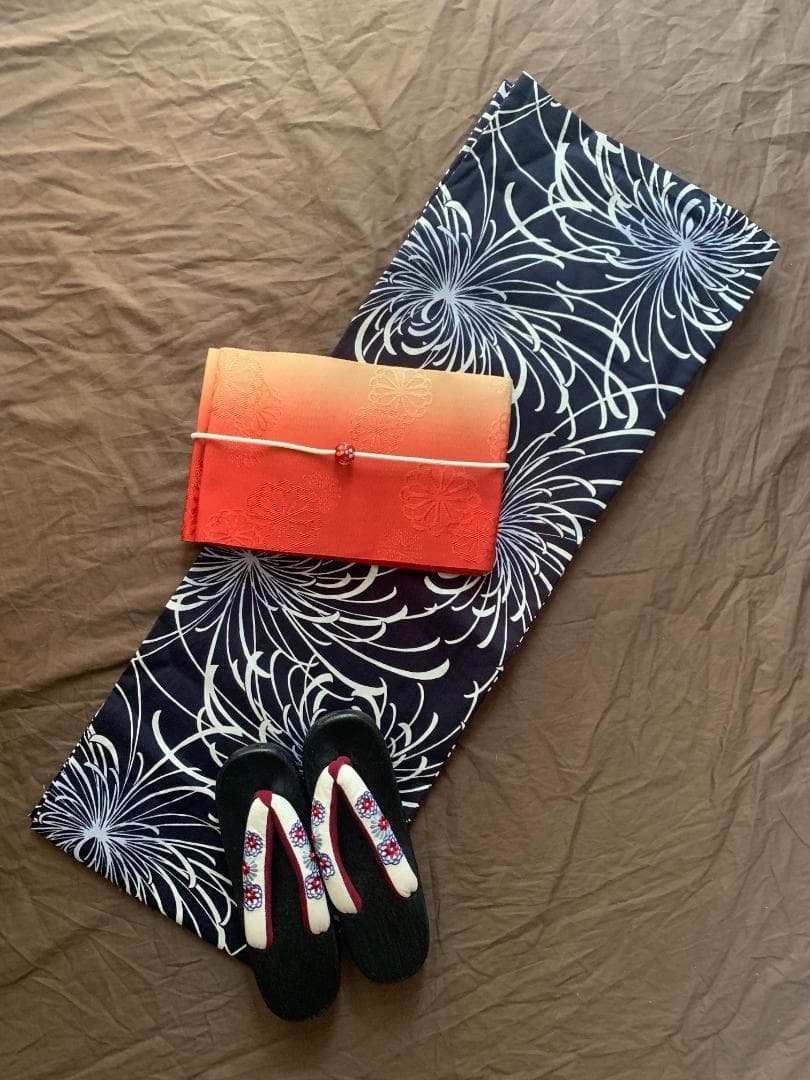 画像の赤の帯付き◆大人ゆかた◆糸菊花火涼し黒浴衣◆