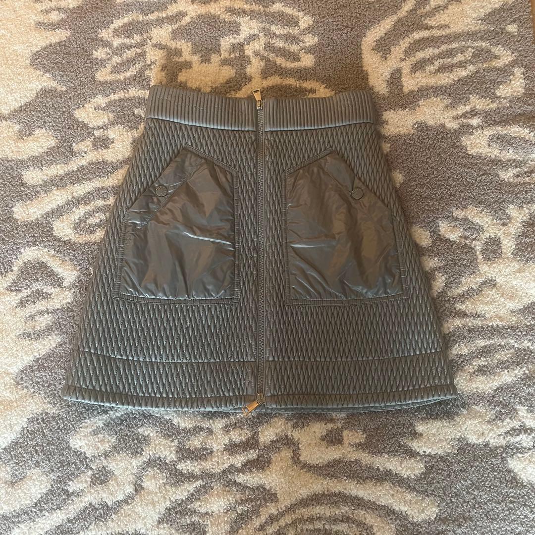 MONCLER GONNA グレーブルー　キルティングスカート　40 Ｍ