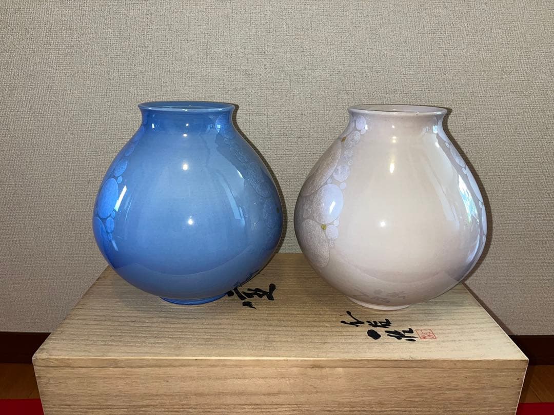 中田一於 淡青釉・淡桜釉 釉裏銀彩 壺 一対 N38 日本工芸会正会員 九谷焼