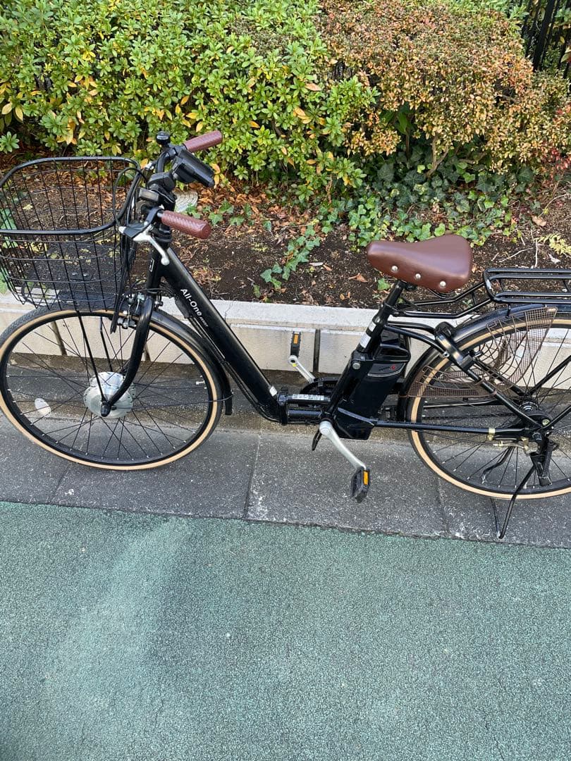 電動アシスト自転車 黒色 シティタイプ
