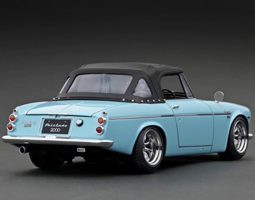 ミニカー 1/18 DATSUN Fairlady2000 SR311 LightBlue
